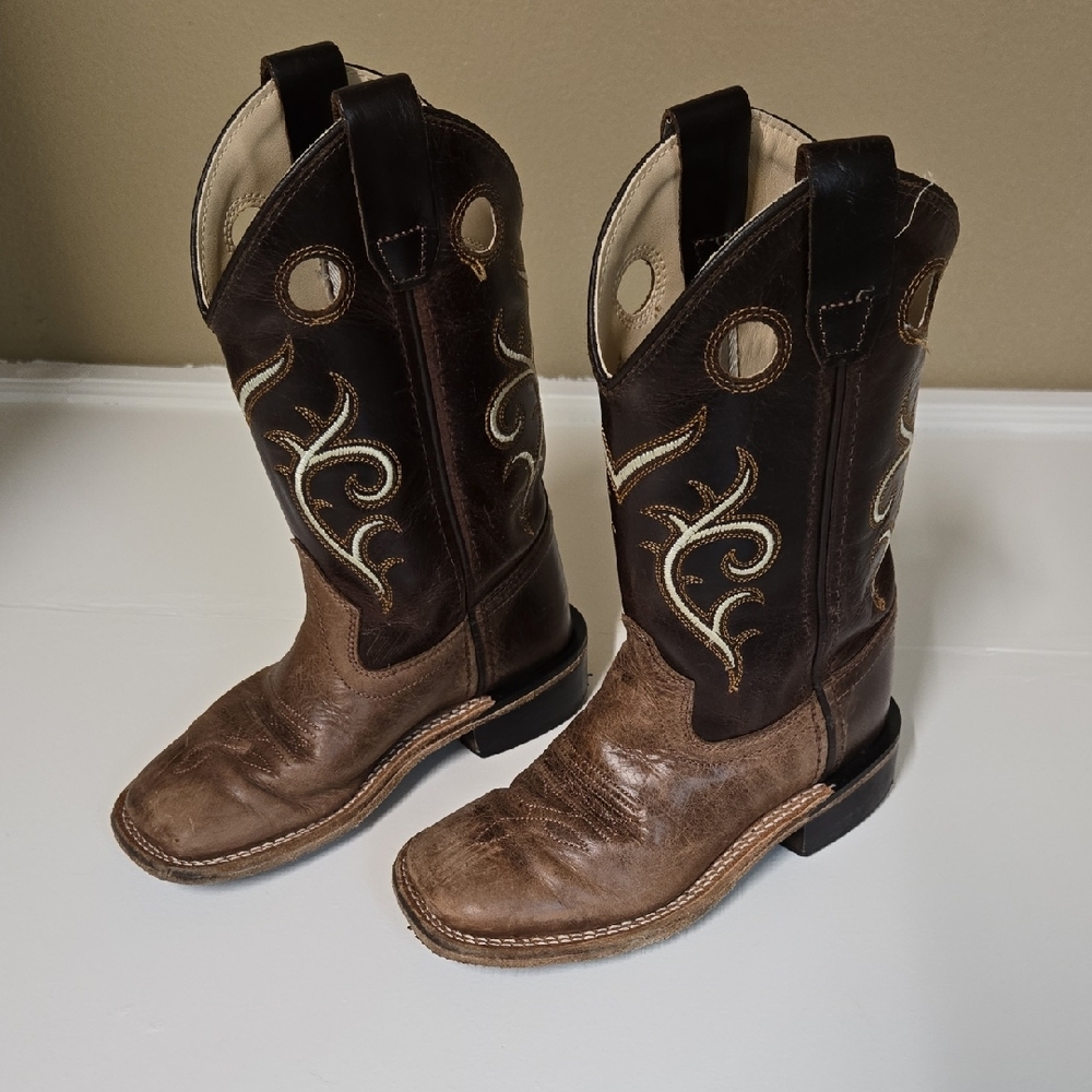 Old West Brown and Black Leather Cowboy Boots